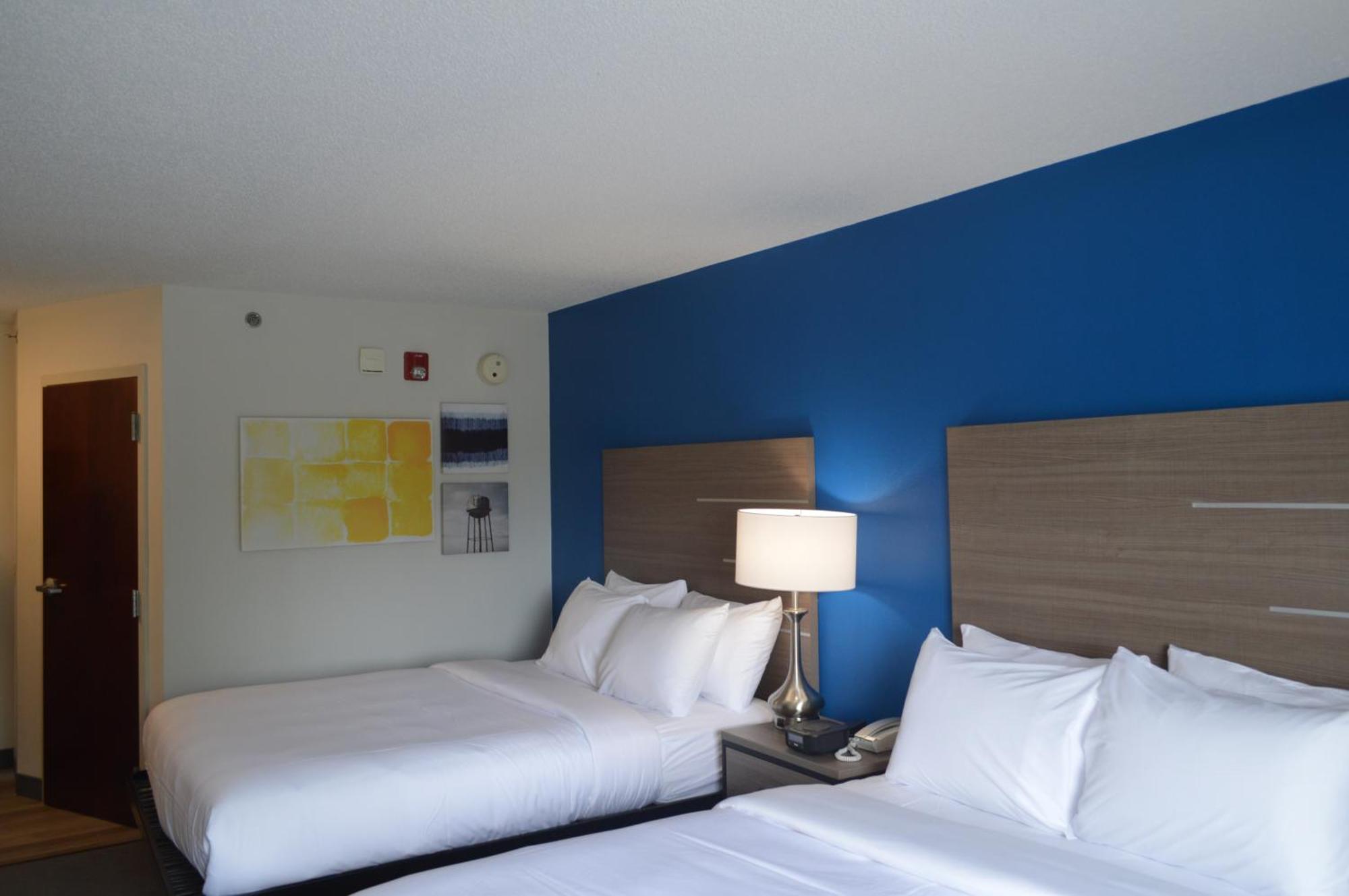 Comfort Inn & Suites Harrisburg-Hershey North Ngoại thất bức ảnh