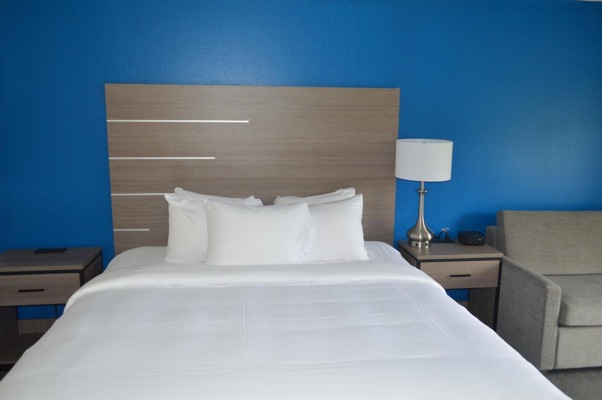 Comfort Inn & Suites Harrisburg-Hershey North Ngoại thất bức ảnh