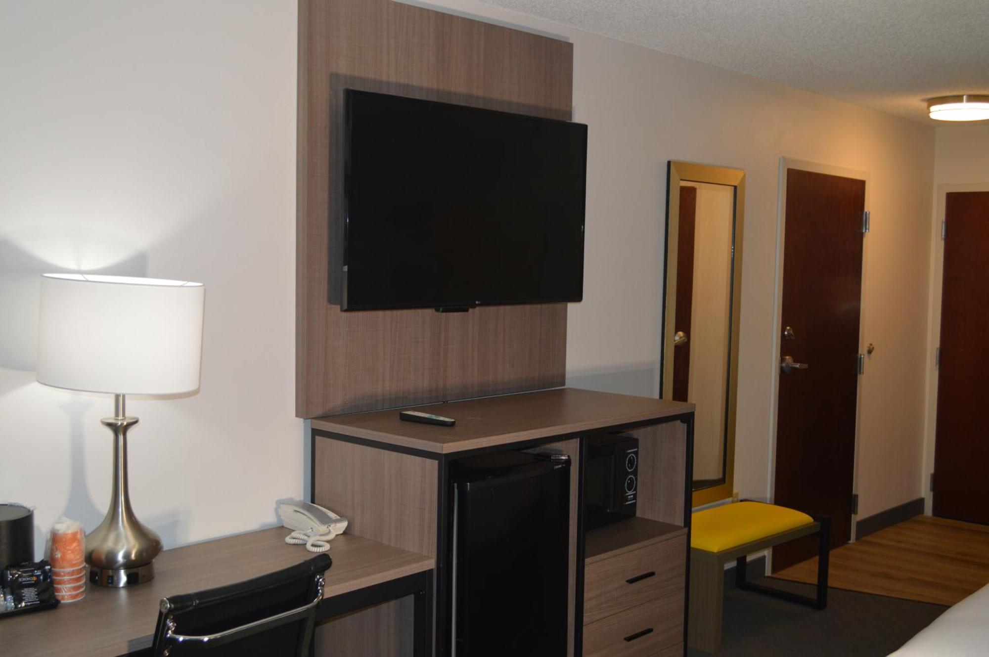 Comfort Inn & Suites Harrisburg-Hershey North Ngoại thất bức ảnh