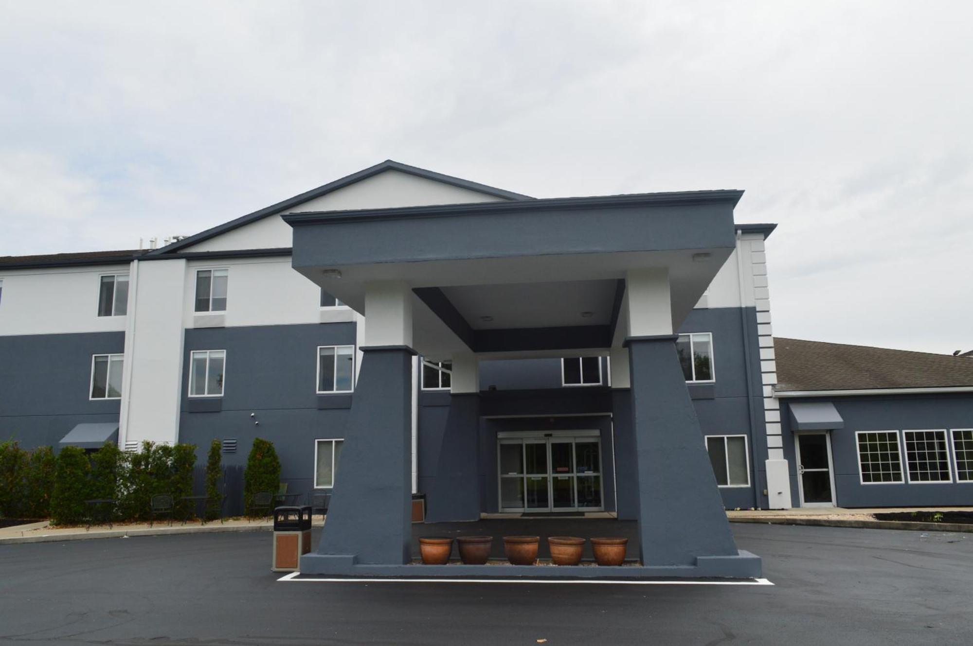 Comfort Inn & Suites Harrisburg-Hershey North Ngoại thất bức ảnh