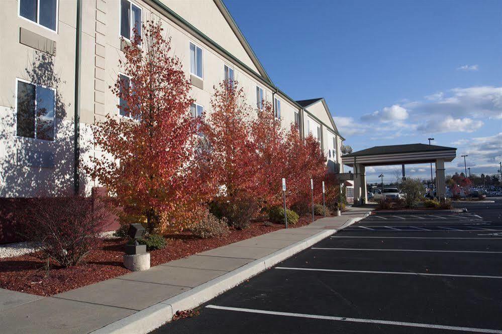 Comfort Inn & Suites Harrisburg-Hershey North Ngoại thất bức ảnh